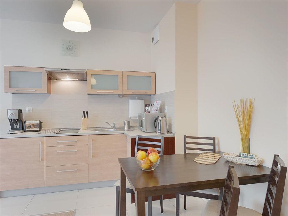 Apartamenty Aparts Łódź Exteriör bild