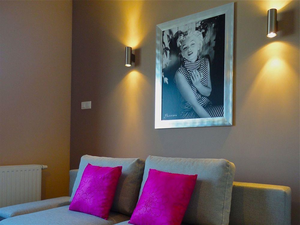 Apartamenty Aparts Łódź Exteriör bild