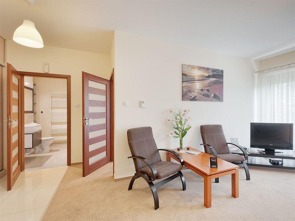 Apartamenty Aparts Łódź Exteriör bild