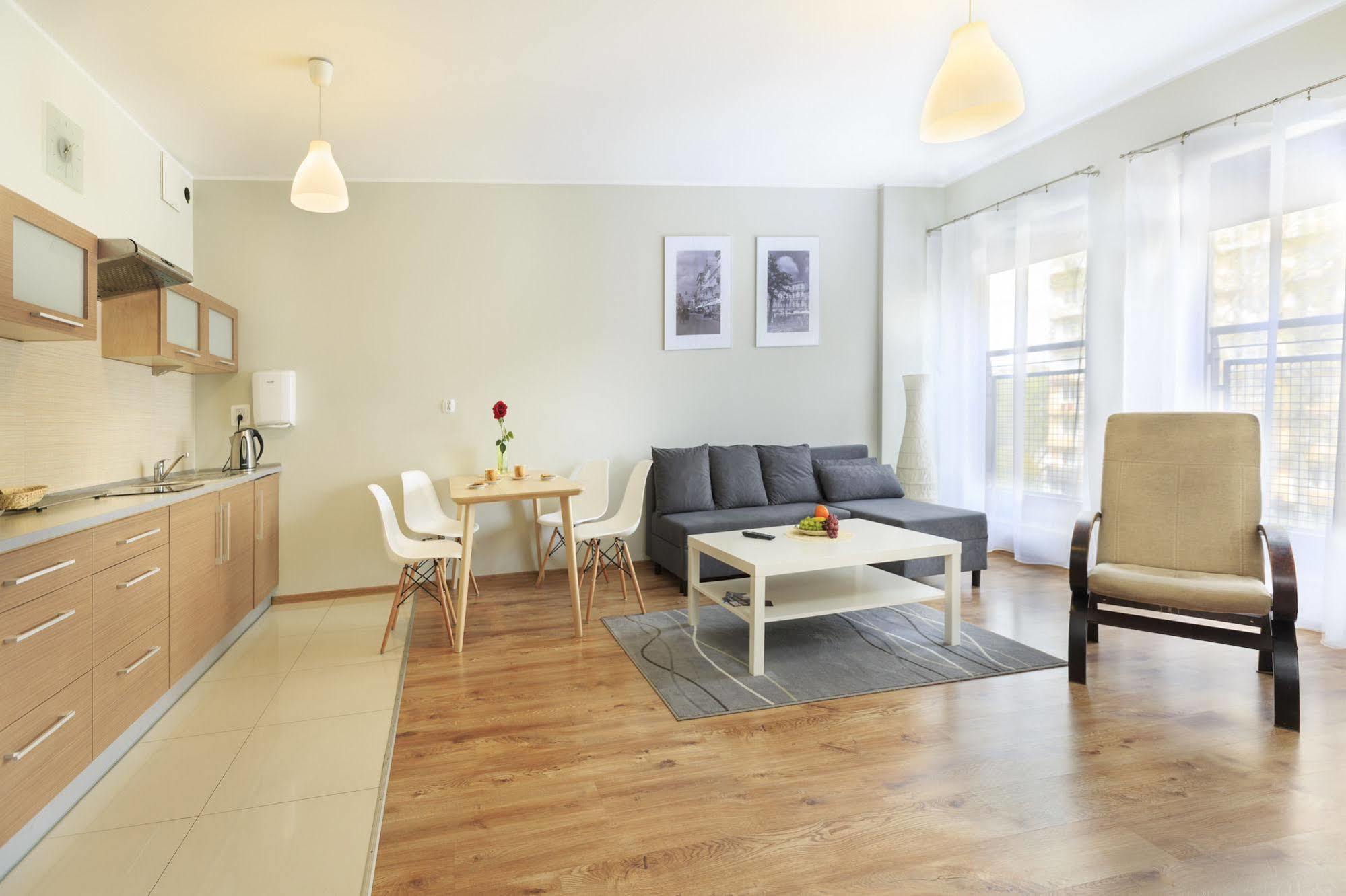 Apartamenty Aparts Łódź Exteriör bild