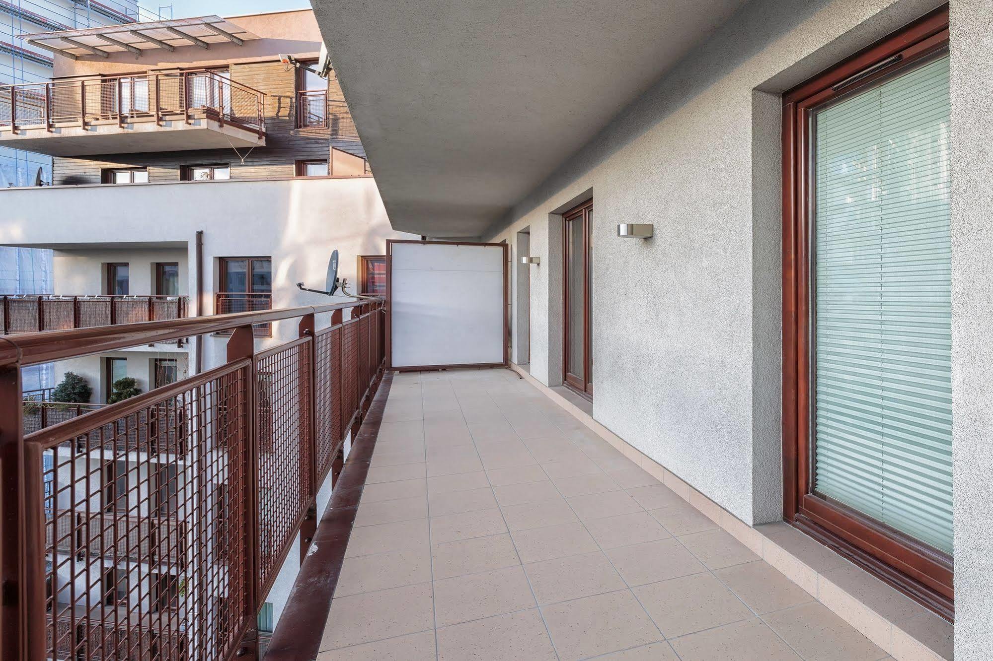 Apartamenty Aparts Łódź Exteriör bild